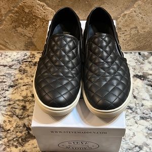 Steve Madden Black Slip Ons size 10